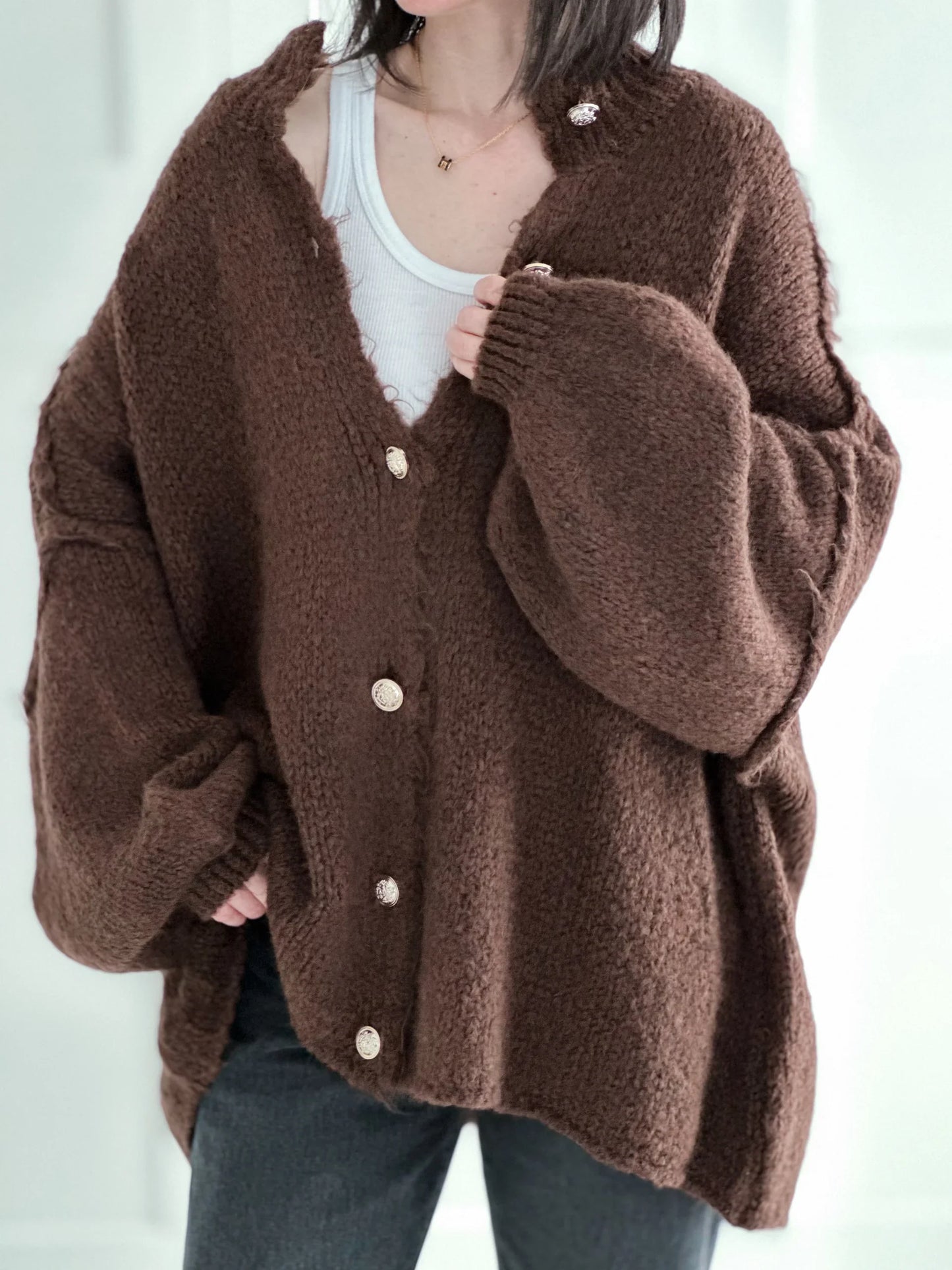 Oversize cardigan with golden buttons