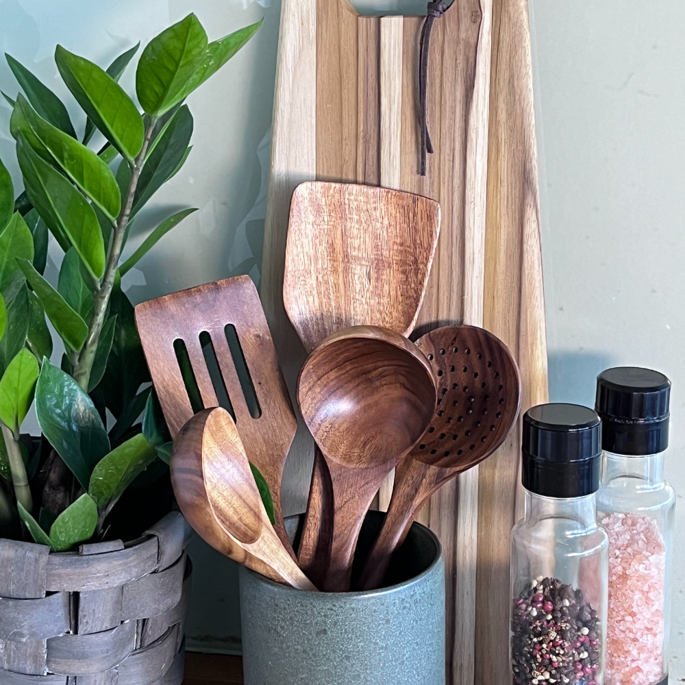 Kitchen Utensils Set in Walnut (5 pieces)
