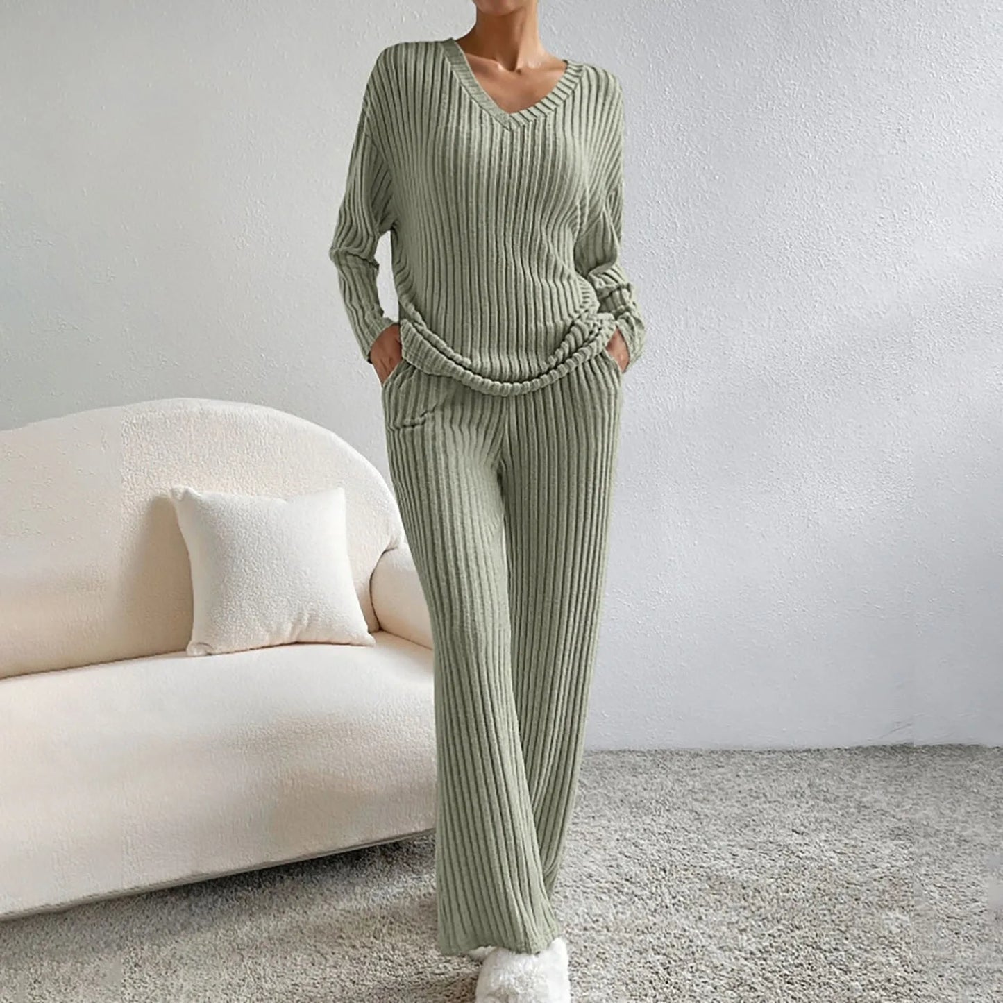 Éloïse | 2-Piece Ribbed V-Neck Sweater and Wide-Leg Pants Set